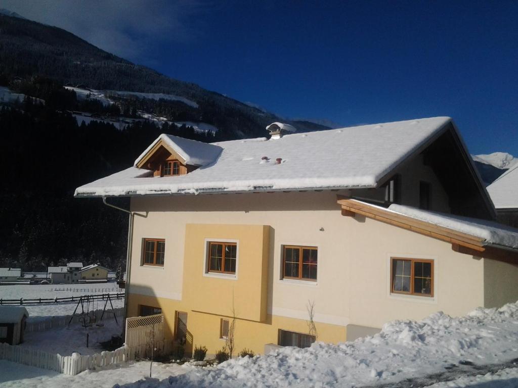 Appartment Lukasser Ainet Екстер'єр фото